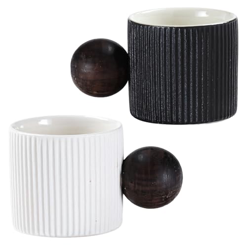 yeeplant Tazas de café expreso de cerámica de 2 onzas, paquete de 2 mini tazas con asas de madera, tazas de té de rayas verticales para bebidas frías y calientes