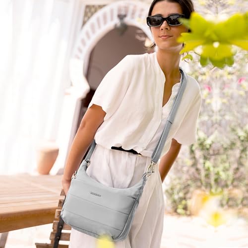 Image of Travelon Anti-theft Roam Medium Crossbody