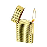 Facile à utiliser : ce briquet adopte un allumage coulissant latéral et une conception de flamme inclinée à 45 degrés, ce qui le rend facile à utiliser. Appuyez simplement avec votre pouce et profitez d'une expérience d'allumage fluide et sans tracas à chaque fois.