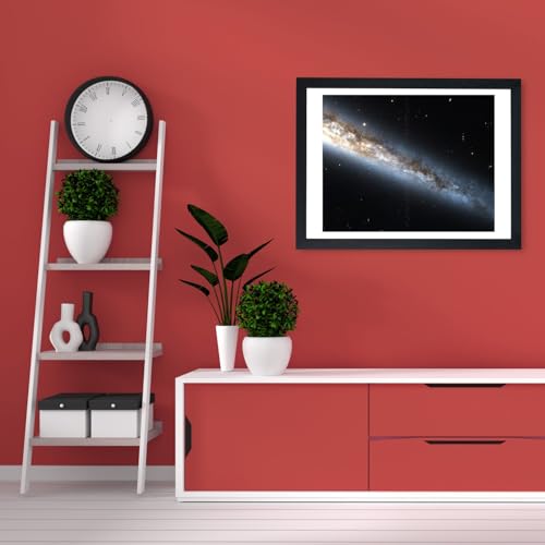 Affiche encadrée Hubble NGC 4565 Spiffing Prints grand format pour salon - 4