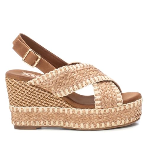 XTI - Sandalia Mujer Taupe - Calzado Cómodo y Versátil - Moda casual - Modelo 14382101 (Talla 37)