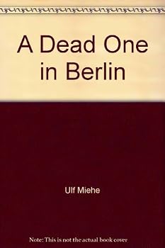 Paperback A Dead One in Berlin [Unknown] Book