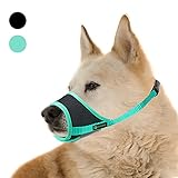 DISEÑO HUMANIZADO: Es lo suficientemente fuerte para que la boca del perro se mantenga cerrada, pero lo suficientemente flexible para que pueda sacar la lengua; cuando lleva el bozal, el perro puede beber, comer premios pequeños y jadear.