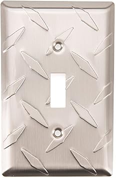 Brainerd Diamond Plate 1-Gang Satin Nickel Single Toggle Wall Plate