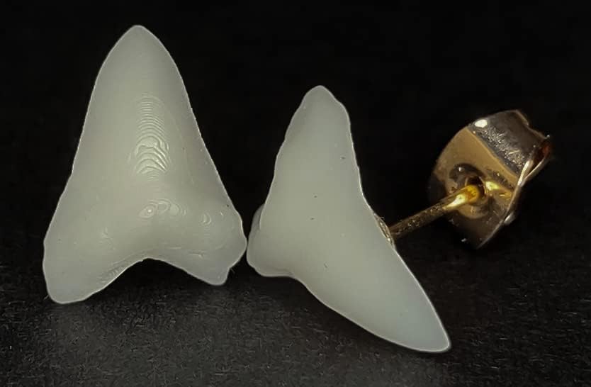 Miniatura 6 de Aretes simples de diente de tiburón para hombresmujeresniños de resina polimérica a base de plantas (joyería vegana)