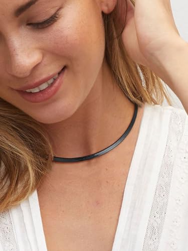 FindChic Stunning Choker Herringbone Chains for Women Stainless Steel 18K Gold/Rose Gold Plated Snake Chain Necklaces 3MM/5MM Width 12.5inch 15inch Adjustable, with Jewelry Box2