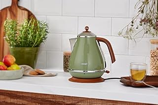 De'Longhi Wasserkocher Icona Vintage KBOV2001.GR - 1,7 l mit Wasserstandsanzeige und 360° Basis,Edelstahl in elegantem Retro Look mit Chrom-Details,‎2000 W,‎ ‎23.01 x 23.01 x 26.49 cm,Olive
