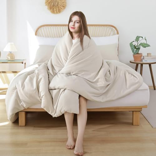 Image of ROSGONIA Oversized King Comforter 120x120, 3pcs Super King Comforter (1 Beige Comforter & 2 Pillowcases) Lightweight Warm Bedding Set Blanket Quilt