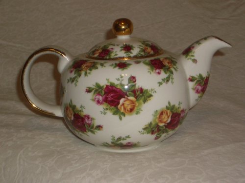 Royal Albert Old Counrty Roses Classic China Teapot