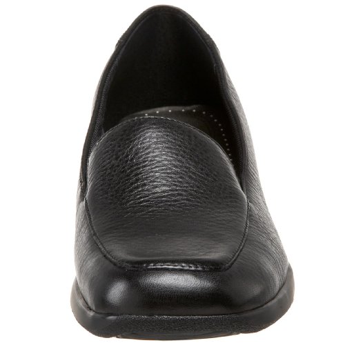 Image of Trotters Women's Jenn Loafer