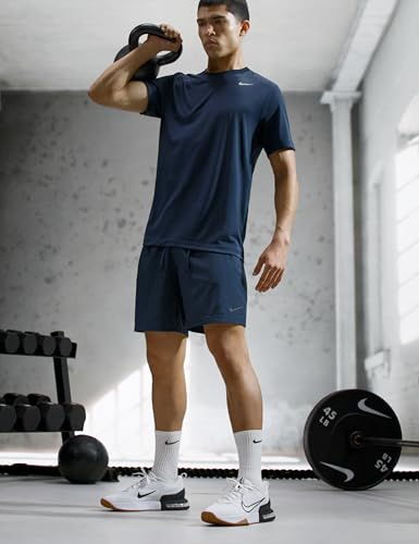 Image of Nike Men's Form Dri-FIT 7 inch Workout Shorts; Unlined Training Shorts