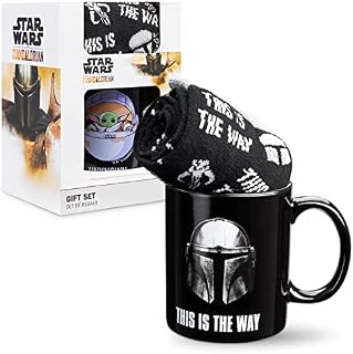 Disney The Mandalorian Mug and Socks Set, Baby Yoda Mug Gift Set (This is the way Black Aop)