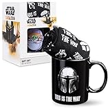 Disney The Mandalorian Tasse und Socken Star Wars Geschenke Set Baby Yoda Boba Fett ('This is The way'Schwarz AOP)