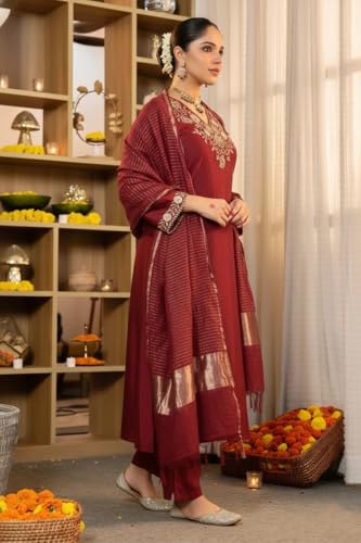 Image of Klosia Women Embroidery Solid Straight Kurta and Pant Set with Dupatta