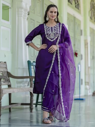 Image of VredeVogel Women's Silk Blend Embroidered Kurta with Pant & Dupatta Set