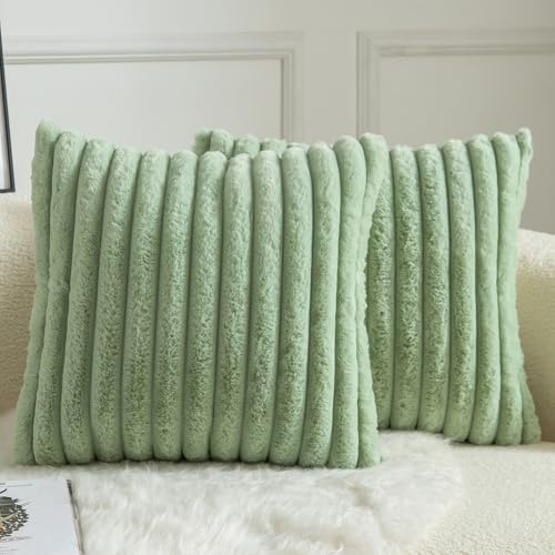 Mandioo 2er Set Kissenbezug gestreiftes Künstlich Pelz Superweich Kissen Flauschig Modern Kissenhülle Deko Sofa Wohnzimmer Schlafzimmer Kissenbezüge 50 x 50 cm Salbeigrün
