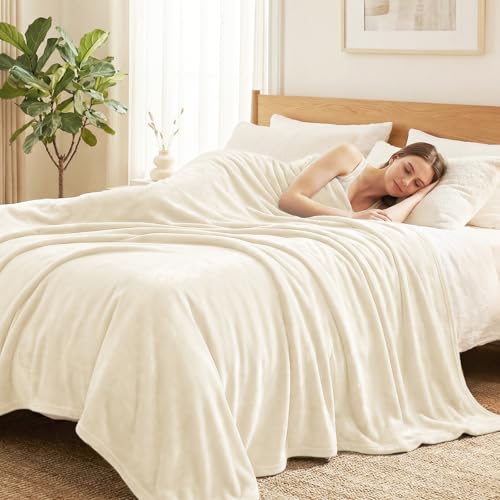 CozyLux Kuscheldecke Flauschig Decke Klein - Flanell Sofa Decke 130 x 150, Weiche Fleecedecke für Couch, Warme Wohndecke für 4 Jahreszeiten, Leicht Sofa Überwurf, Blanket 130x150 cm, Creme
