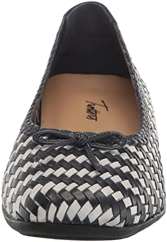 Trotters Women's Flats, Navy/White Leather, 11 Narrow | Image 1
