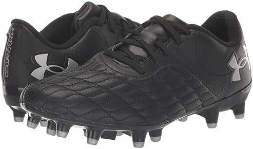 Under Armour Unisex Magnetico Select 3.0 Soccer Shoe, (001) Black/Black/Metallic Silver, 11 US Men | Image 6