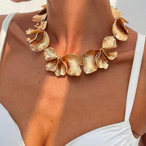 Chunky Gold Flowers Leaf Necklace for Women Exaggerated Ginkgo Biloba Leaves Floral Statement Necklaces Vintage Large Oversized Blossom Jewelry Gifts4