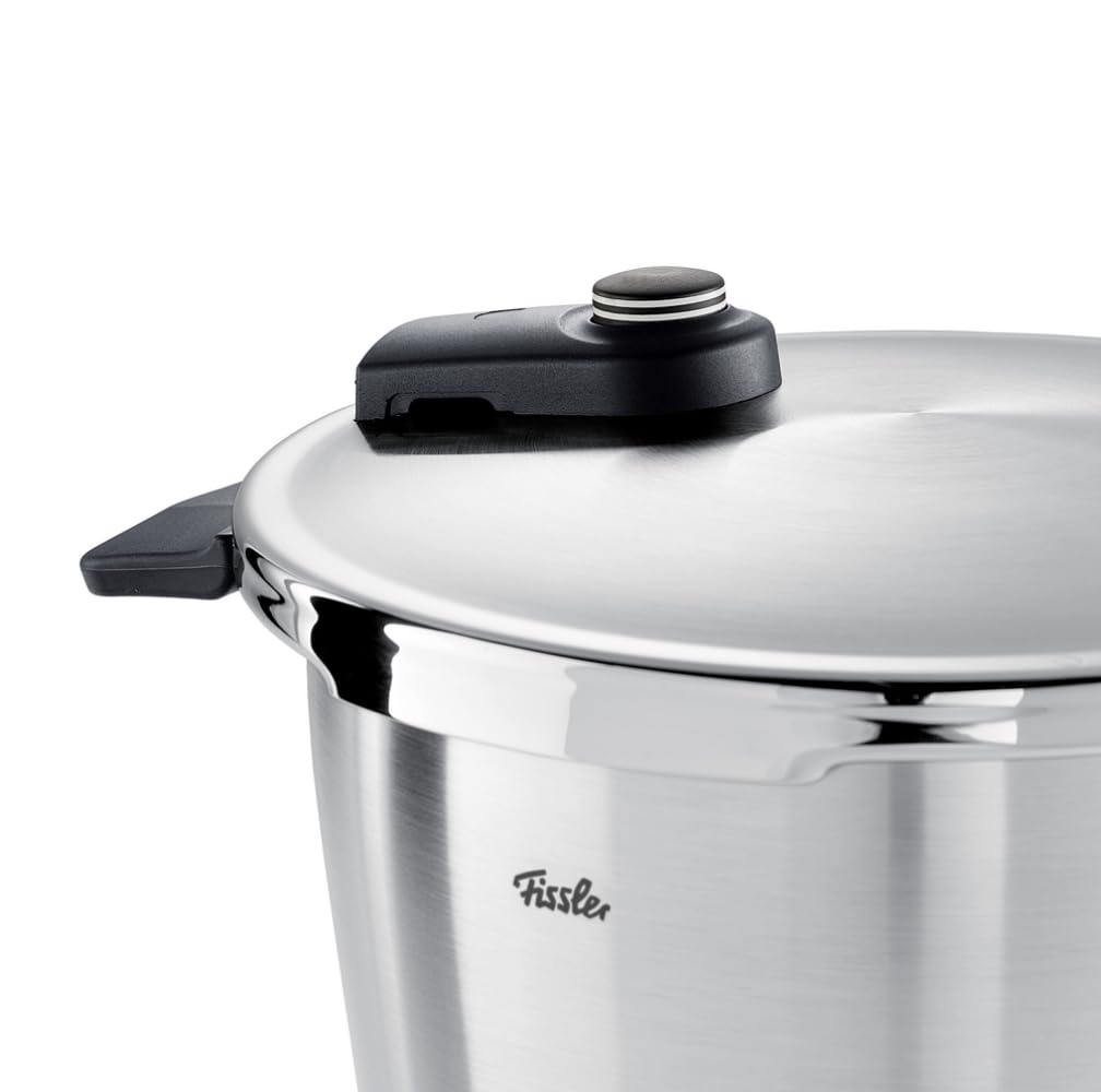 Fissler Vitaquick Premium szybkowar (10 l, Ø 26 cm) z wkładką, garnek do gotowania na parze ze stali nierdzewnej, 2 stopnie gotowania, Made in Germany - indukcja