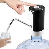 Carga USB. Bombea hasta 54 L por cada carga, y solo necesita dos horas para recargarse completamente