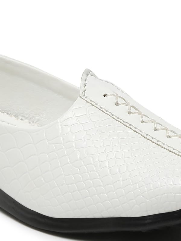 Tiny Bugs Boys Ethnic Wear White Mojaris for 2 Years to 12 Years Old Boys -TBBYMJWH0470 5 41u4bz 88KL