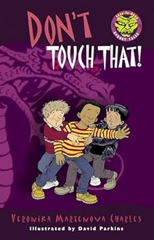 Paperback Don't Touch That! (Easy-to-Read Spooky Tales) Book