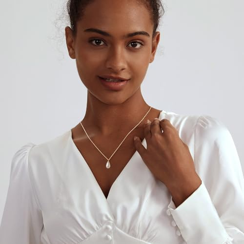Image of Zeffy Gold Pearl Necklace for Women, Dainty 14K Gold /Silve Plated Layered Pearl Choker Pearl Earrings Pearl Bracelets Wedding Trendy Gold Jewelry Set for Women Gifts