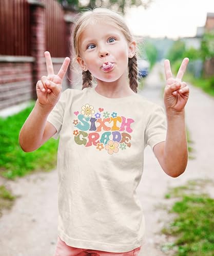 6th Grade Groovy Daisy First Day of School T-Shirt Back to School 1st Day of School Outfit4