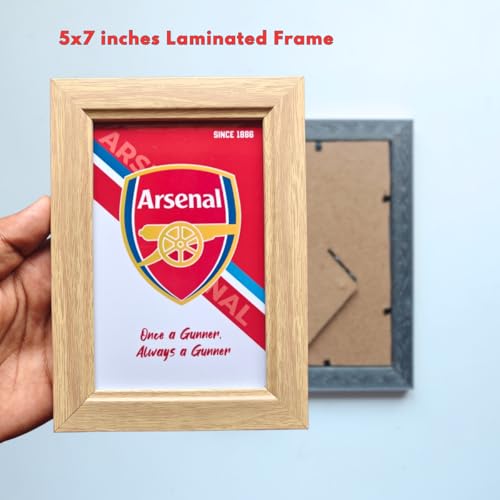 Image of TenorArts Arsenal Gift Box Merchandise for Fans - 5x7 Inches Laminated Photo Frame,1 Arsenal Keychain, 1 Badge, 4 4x6 inches Sized Posters, Multi sized Football Stickers - 5 items in 1 Box | Perfect for Gifting Football Fans