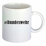 Die Tasse hat eine Höhe von 9,5cm und einen Durchmesser von 8cm … das Fassungsvermögen ist 0,33 Liter … die Farbe ist Weiß und die Tasse besteht aus Keramik