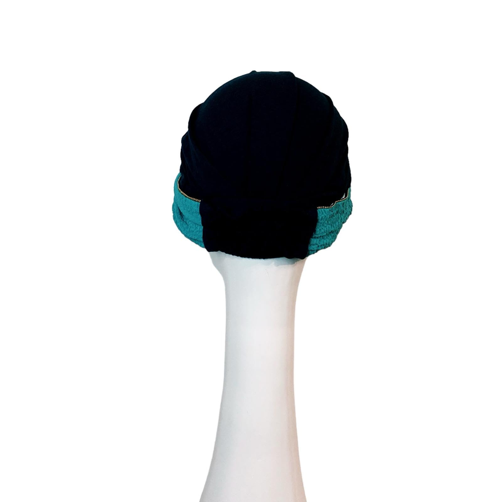 CAREBELL Turbante oncologico modello Elegance, design turchese oro, bambù morbido e traspirante, speciale per chemioterapia, alopecia e pelle sensibile, comodo ed elegante
