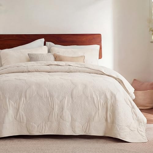 Image of Bedsure Queen Size Quilt Set - Lightweight Bedspreads Queen Size, Stitch-Free Ultrasonic Quilting Coverlet, All-Season Beige Comforter Set, Pet-Friendly Soft Machine Washable Bedding (90 inchx96 inch)