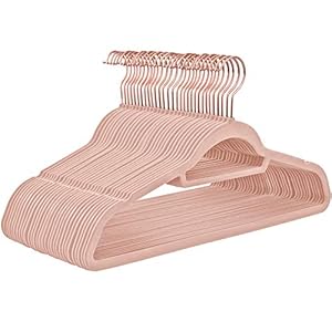 SONGMICS fluwelen kleerhanger, 30 stuks, anti-slip, jashanger, draaibare haak in roségoud, dikte 0,6 cm, ruimtebesparend…
