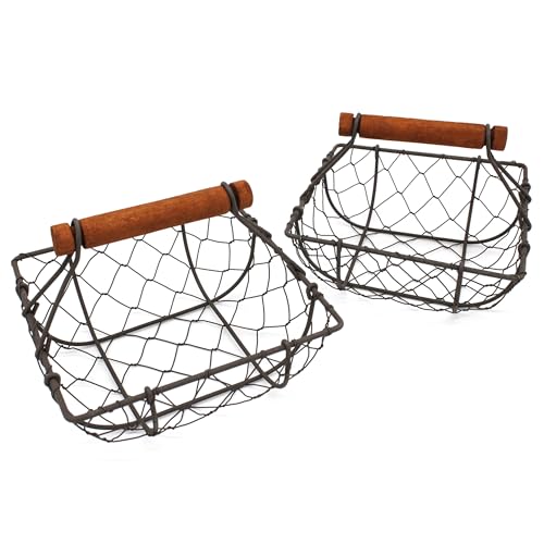 CVHOMEDECO. Paniers à oeufs carrés en grillage de poulet Paniers de collecte rouille avec poignée en bois Paniers de rangement style campagne vintage. Ensemble de 2