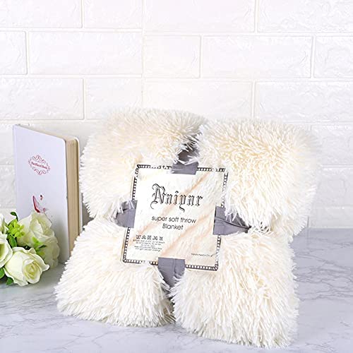 Formemory 毛布 シングル ブランケット 厚手 掛け毛布 防寒毛布 マイクロファイバー 柔らかい ひざ掛け ふわふわ 掛け毛布 発熱効果 両面起毛 吸湿 洗濯OK 冷房対策 プレゼント (ミルキーホワイト, 80*120)