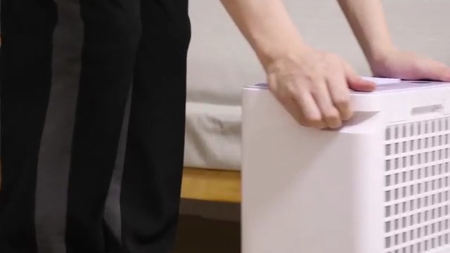 Amazon.co.jp: 除湿機 大容量 12L/日 コンプレッサー式【木造15畳/鉄筋