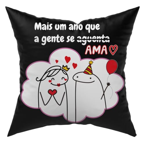 Almofada Avulsa Cheia Flork Meme Humor com Frases e Figuras 45cm x 45cm com Refil - Presente Lembrança Casal Namorados Amizade (Mais um Ano)