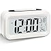 Produktbild Larkumio Wecker Digital Ohne Ticken, Digitaler Wecker Batteriebetrieben Alarm Clock LED mit Licht Temperaturanzeige Snooze Kinderwecker Laut für Tiefschläfer Kinder Erwachsene, Weiß