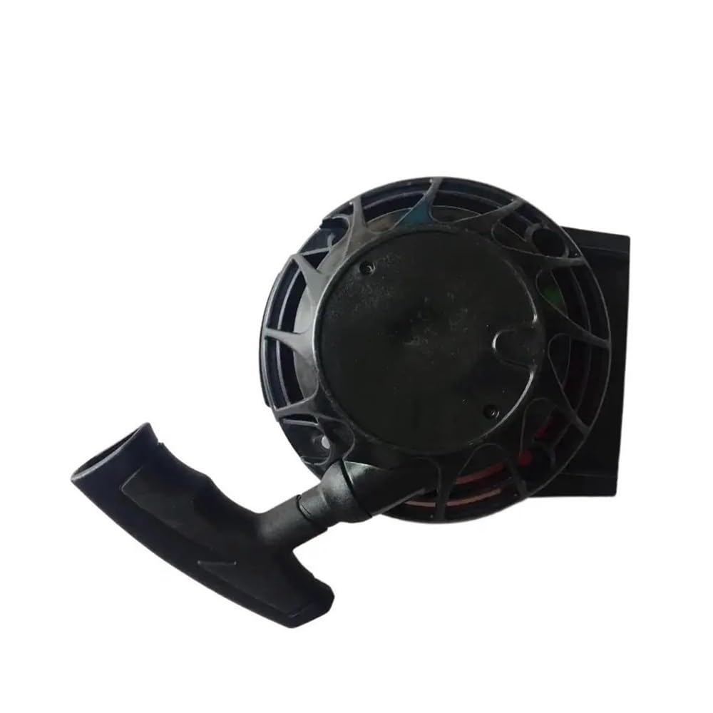 Démarreur à traction DBC3033M pour réparer un lanceur de coupe-haie cassé