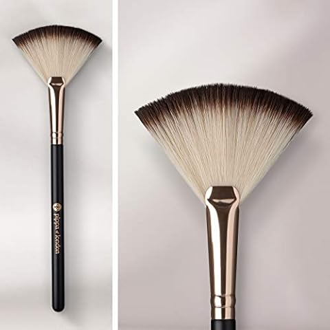 Pippa of London Studio FX Fan Highlighter and Contour Brush 786 - Cruelty Free Make Up Brush Cover