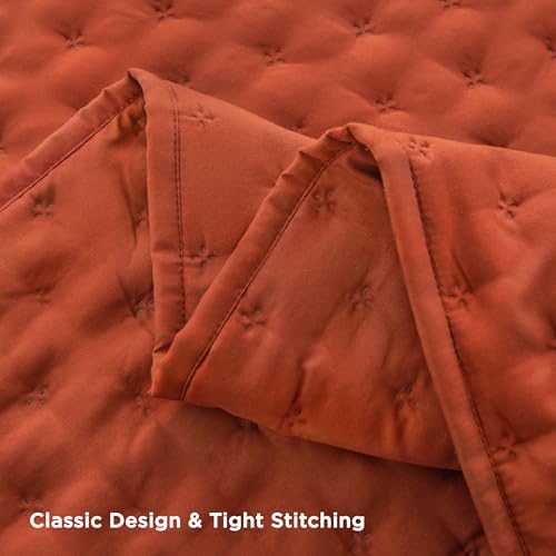Image of Andency California King Size Quilt Bedding Set (112x104 Inch), 3 Pieces Burnt Orange Soft Lightweight Bedspread Coverlet, Terracotta Boho Summer Quilt Cal King for All Season