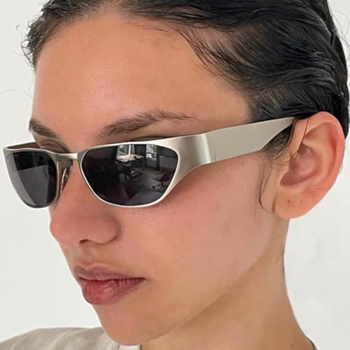 Lunettes de soleil œil de chat en métal fin, accessoire de prestige