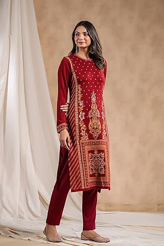 Image of ishin Women's Jacquard Style Ethnic Motifs Straight Winterwear Kurta