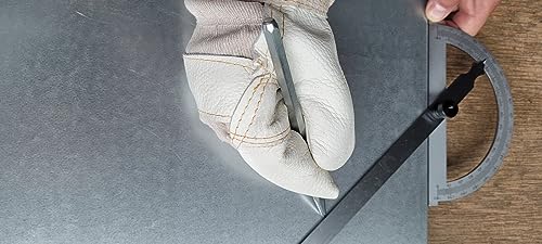 WRS Schwere Reißnadel mit Hartmetall-Spitze, 180 x 8 mm 6-kt., robuste, griffige Ausführung - auch beim Tragen von Arbeitshandschuhen. Zum Anreißen von Metall, Kunststoff, Holz, Plexiglas etc.