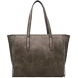 LEDER & EIGENSCHAFTEN: Kunst Rindsleder Shopper. Schwarze Metallteile. 4 Metallnieten unter dem Boden der Tasche.