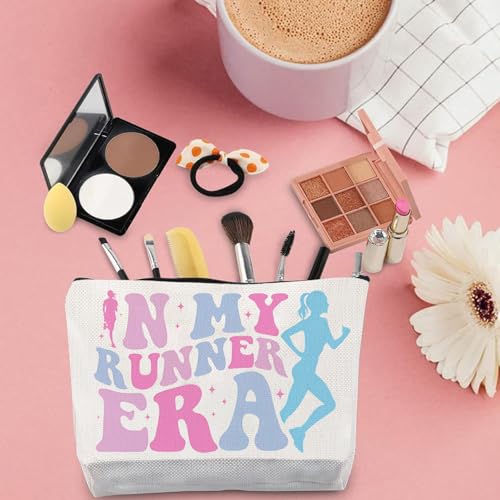 Cool Runner Gifts Women Cross Country Running Gifts Men Funny Runner Socks Runner Running Makeup Bag Gift for Runner2