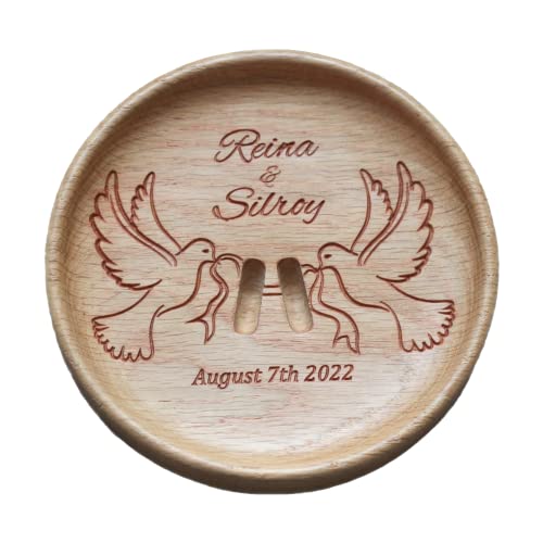 Oreille anneau de mariage, coussin mariage alliance personnalisable, Boîte de bague de mariage alternative, Porte alliance en bois gravés avec les noms et date, "Colombes d'amour", "Love Doves".