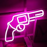 Cool Neon Revolver: Obtendrá un letrero de luz LED de pistola rosa que se puede colgar con un tablero acrílico transparente, un cable de alimentación de 150 cm (59 pulgadas) con un interruptor ajustable. El tamaño del letrero de neón del revólver rosa es de 37 x 22 cm/15 x 9 pulgadas. ¡Diga adiós a las paredes aburridas ahora!